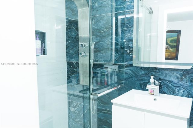 2380 SW 2nd St, Miami, FL 33135