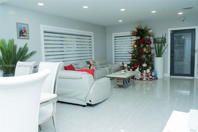 2380 SW 2nd St, Miami, FL 33135