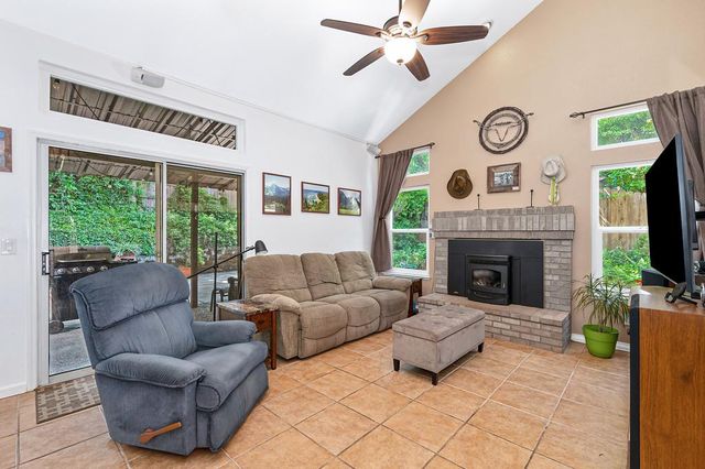 5653 Adobe Rd, Rocklin, CA 95765