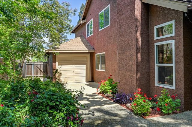 5653 Adobe Rd, Rocklin, CA 95765