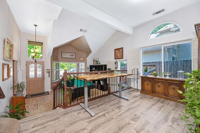 5653 Adobe Rd, Rocklin, CA 95765