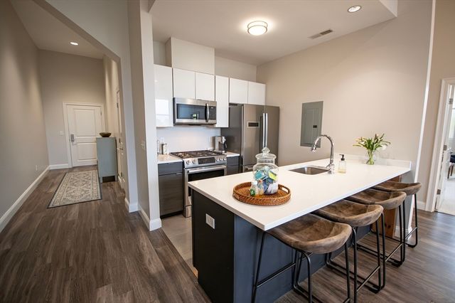 1022 Hancock Street 112, Quincy, MA 02169