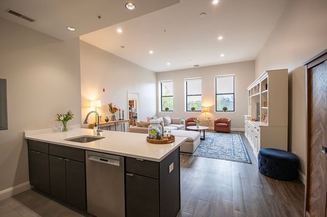 1022 Hancock Street 112, Quincy, MA 02169