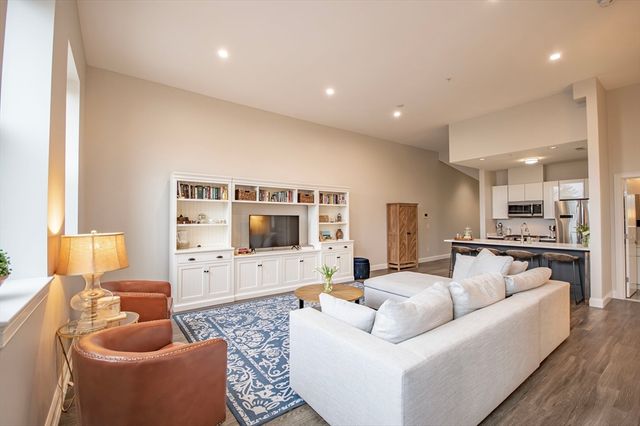 1022 Hancock Street 112, Quincy, MA 02169