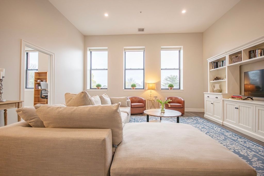 1022 Hancock Street 112, Quincy, MA 02169