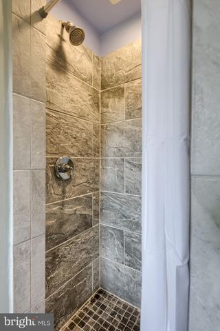 1019 DEVONSHIRE RD, Lancaster, PA 17601