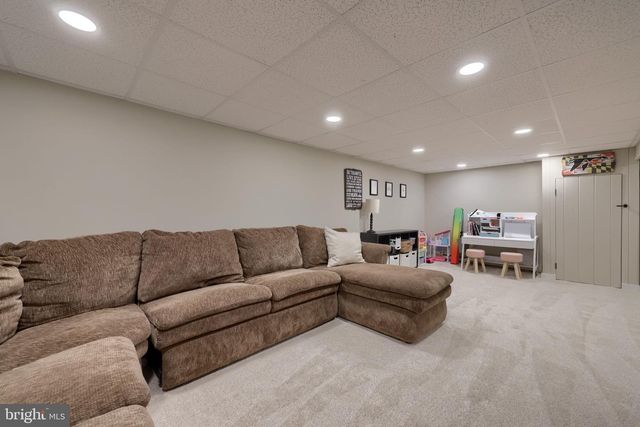 1019 DEVONSHIRE RD, Lancaster, PA 17601