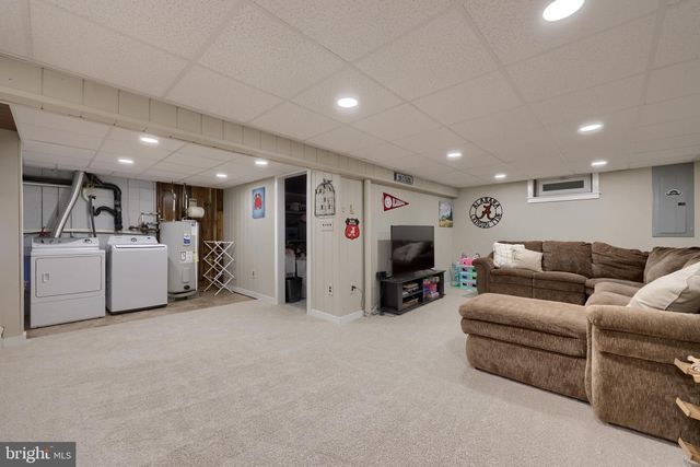 1019 DEVONSHIRE RD, Lancaster, PA 17601