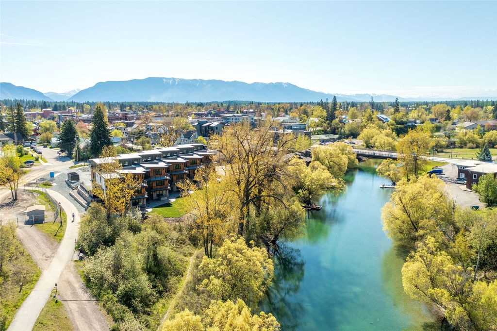 28 Miles Avenue 202, Whitefish, MT 59937 photo 9