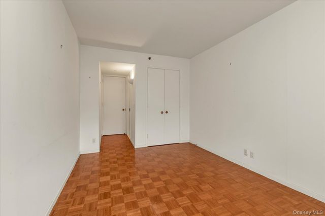 100 Hilton Avenue M3, Garden City, NY 11530