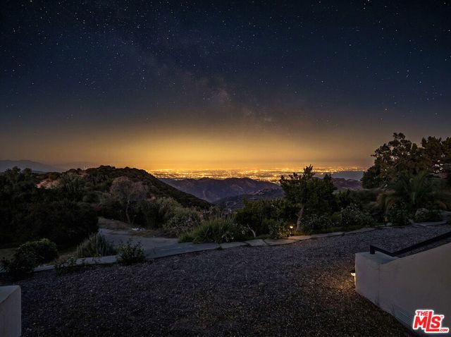 21965 Saddle Peak Road, Topanga (los Angeles), CA 90290