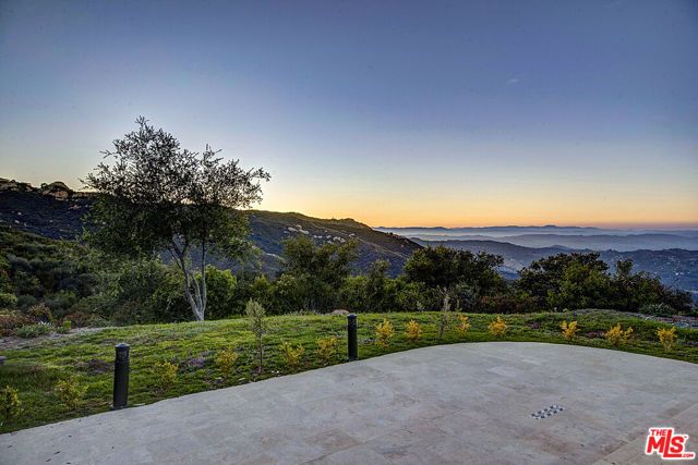 21965 Saddle Peak Road, Topanga (los Angeles), CA 90290
