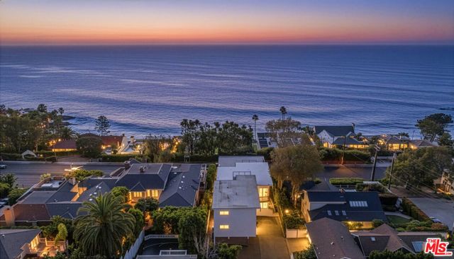 2442 S Coast Highway 8, Laguna Beach, CA 92651
