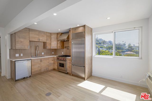 2442 S Coast Highway 8, Laguna Beach, CA 92651