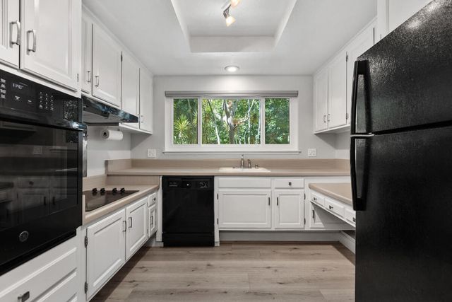 2057 Via Mariposa E B, Laguna Woods, CA 92637