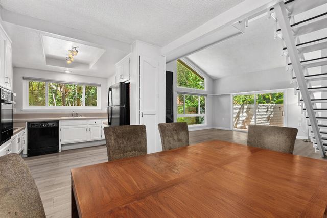 2057 Via Mariposa E B, Laguna Woods, CA 92637
