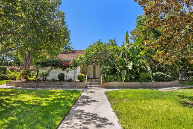 2057 Via Mariposa E B, Laguna Woods, CA 92637