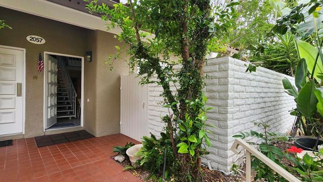 2057 Via Mariposa E B, Laguna Woods, CA 92637