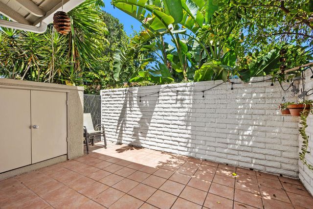 2057 Via Mariposa E B, Laguna Woods, CA 92637