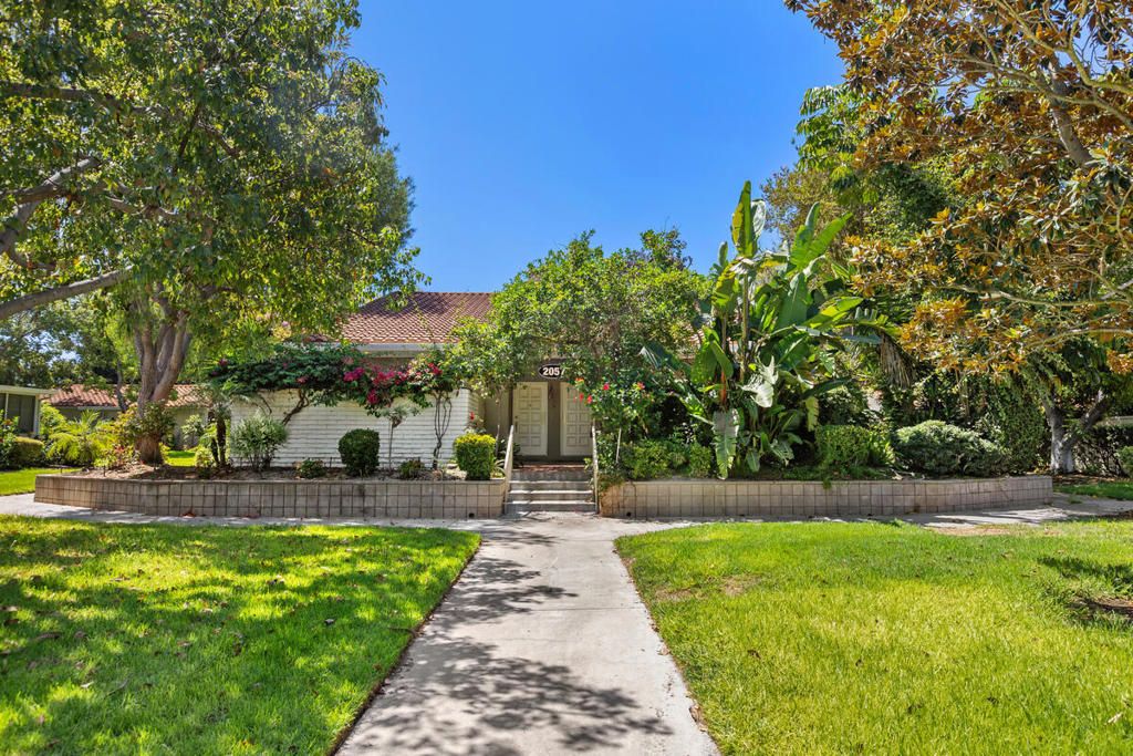 2057 Via Mariposa E B, Laguna Woods, CA 92637 — photo 5