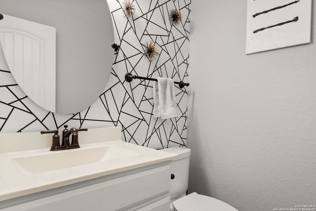 2003 Shire Meadows, New Braunfels, TX 78130