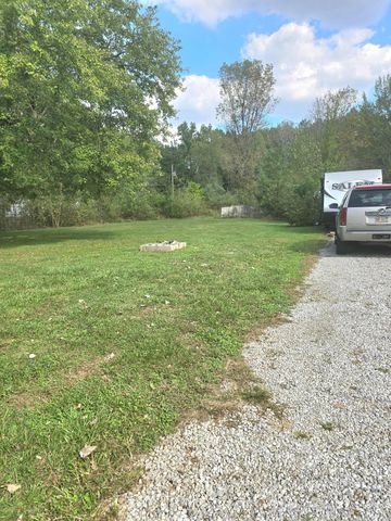 411 S Merritt Road SW, Pataskala, OH 43062