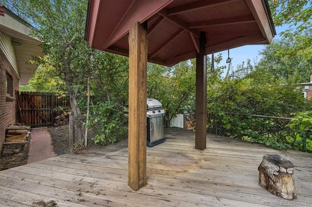 1860 Willow Lane, Lakewood, CO 80215
