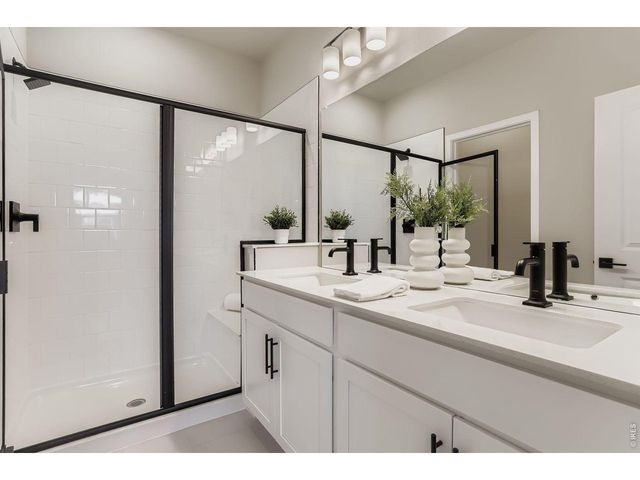 2817 Bear Springs Cir, Longmont, CO 80503