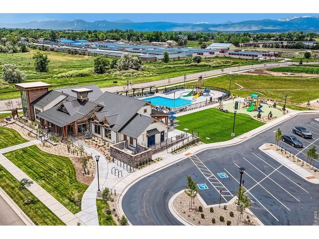2817 Bear Springs Cir, Longmont, CO 80503