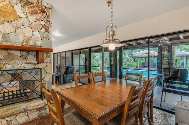 19120 SW 270th St, Homestead, FL 33031