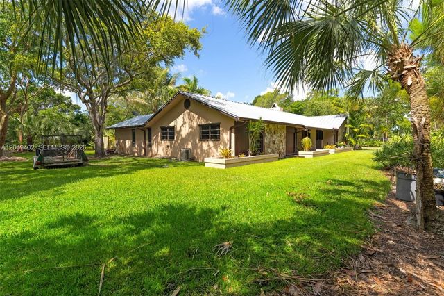 19120 SW 270th St, Homestead, FL 33031
