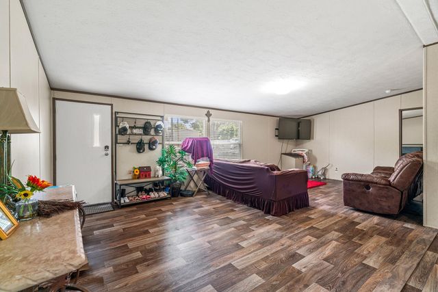 124 Twin Lakes LN A, Bastrop, TX 78602