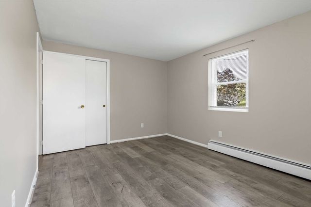 9 Cross St 7, Chelmsford, MA 01863