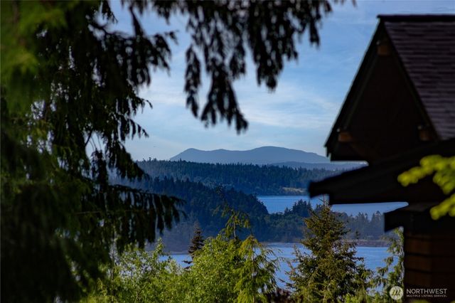 63 Red Cedar Lane, Port Ludlow, WA 98365