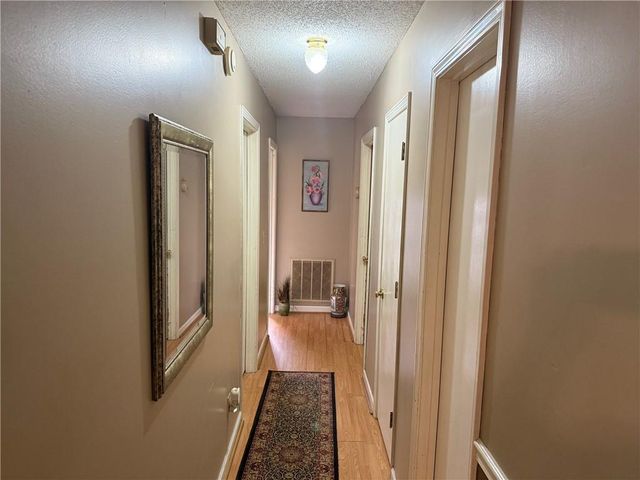 65 Black Oak Road SW, Cartersville, GA 30120