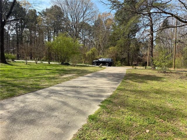 65 Black Oak Road SW, Cartersville, GA 30120