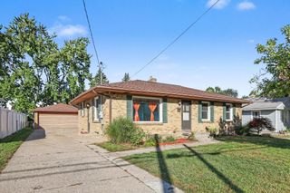 3353 Boone Avenue SW, Wyoming, MI 49519