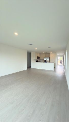 20050 White Dove Tr, Crosby, TX 77532