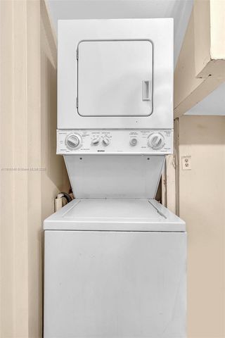 2580 NW 52nd Ave C16, Lauderhill, FL 33313