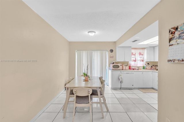 2580 NW 52nd Ave C16, Lauderhill, FL 33313