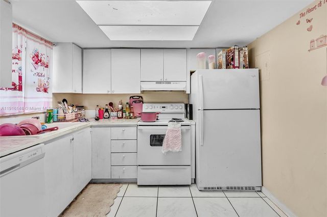 2580 NW 52nd Ave C16, Lauderhill, FL 33313