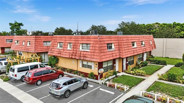 2580 NW 52nd Ave C16, Lauderhill, FL 33313