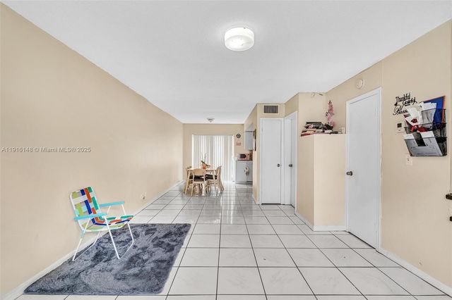 2580 NW 52nd Ave C16, Lauderhill, FL 33313