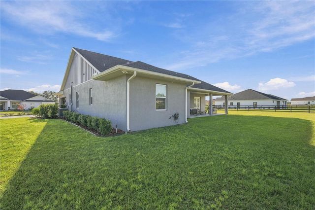 2065 NW 79TH LOOP, Ocala, FL 34475