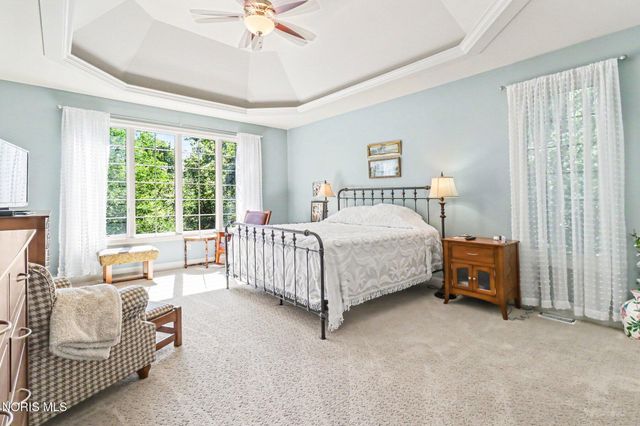 3401 Swan Ridge Lane, Maumee, OH 43537