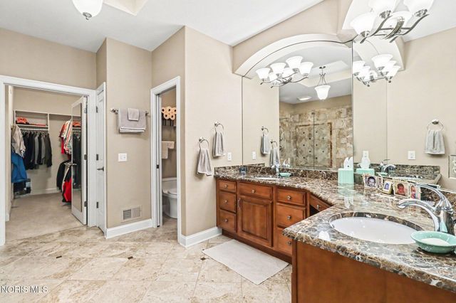 3401 Swan Ridge Lane, Maumee, OH 43537