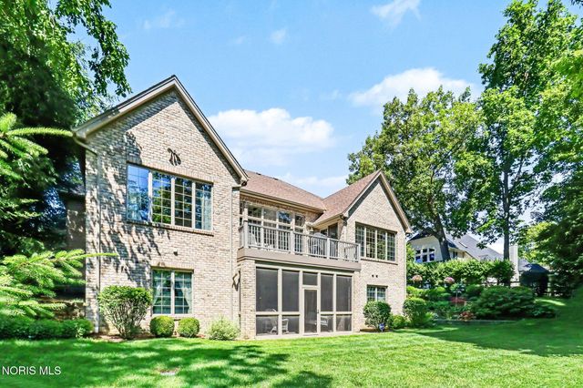 3401 Swan Ridge Lane, Maumee, OH 43537