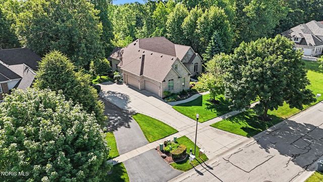 3401 Swan Ridge Lane, Maumee, OH 43537