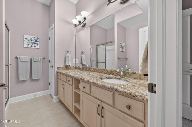 3401 Swan Ridge Lane, Maumee, OH 43537