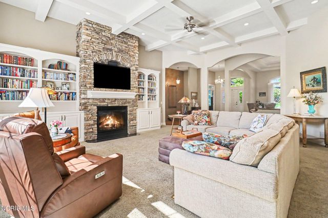 3401 Swan Ridge Lane, Maumee, OH 43537
